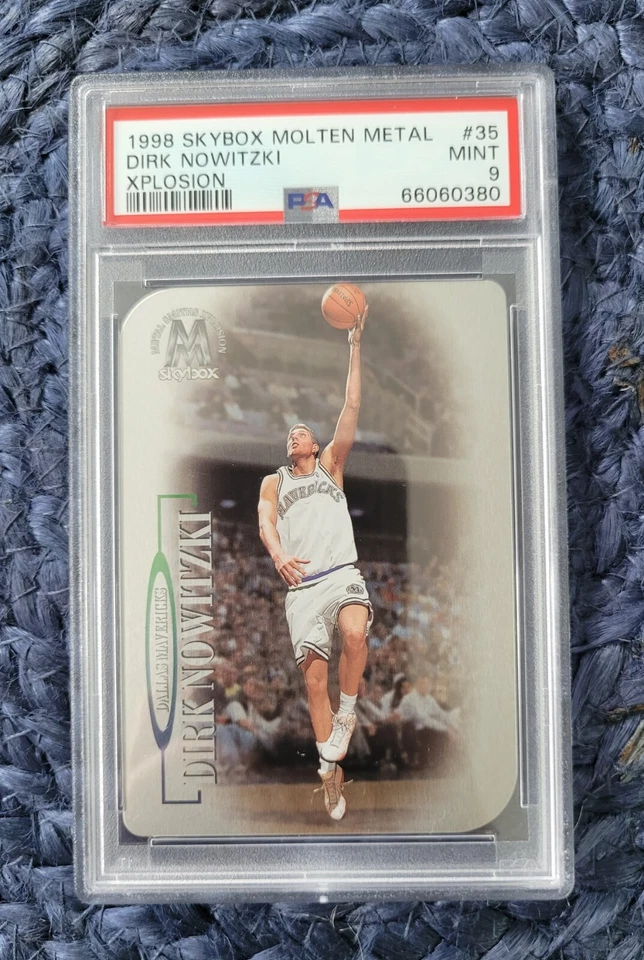 1998-99 Molten Metal Dirk Nowitzki Rookie RC Xplosion #35 *Raro* SP Dallas PSA 9 Foto 1 de 2