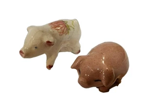 Pair of Vintage Ceramic Pigs Miniature, One Painted - Picture 1 of 6