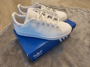 Adidas Stan Smith bianche iridescenti ragazza/donna - UK 4 INDOSSATE UNA VOLTA - Foto 1 di 5