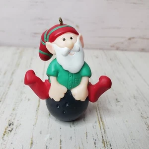 Avon Bowling Weihnachtsschmuck ELVES DAY OFF SERIE Santa's Champs Elfe Vintage - Bild 1 von 9