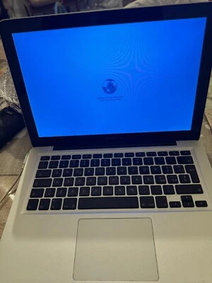 Apple Pc MacBook Pro 13 pollici Fine 2011 piu caricatore per ricambi si accende - Immagine 1 di 4