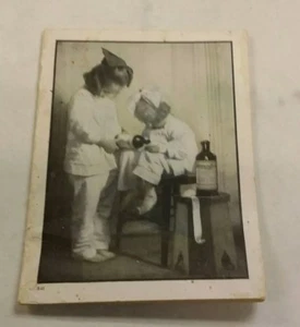 1912 Oakland Chemical Co. Health and the  Housewife 5-1/4 x 4"  Book  - Picture 1 of 6