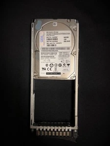 IBM 2076 V7000 G2 AHF2 00AR326 00AR397 00AR479 900GB 10K 2.5 Drive/Tray - Picture 1 of 3