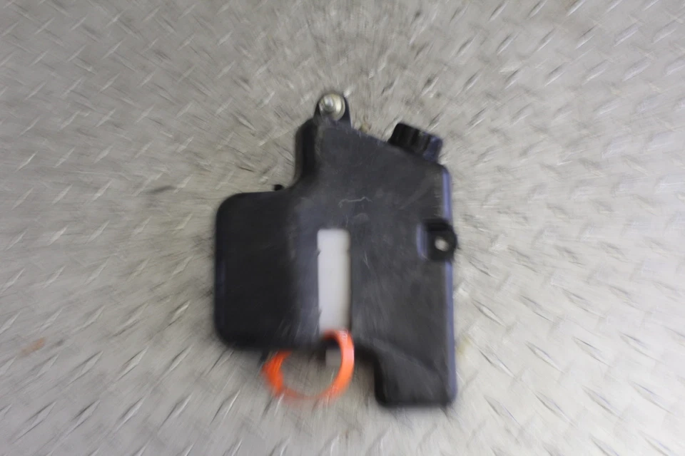 1989 KAWASAKI NINJA 750R ZX750F РЕЗЕРВУАР ДЛЯ ВОДЫ С ОХЛАЖДАЮЩЕЙ ЖИДКОСТЬЮ БУТЫЛКА - Изображение 1 из 4