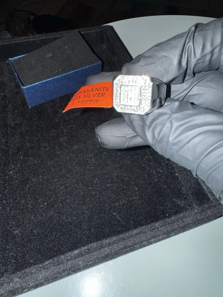 Men 1.5 Carats Moissanite rhodium platinum over 925 sterling silver size 10 ring - Image 1 of 4