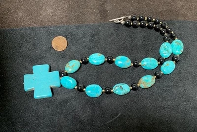 19" reconstituted turquoise/black quartz/ necklace/cross pendant(y348a-w2.5) - Image 1 of 2
