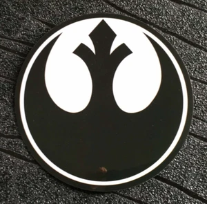 Rebel Alliance Wasserdichter und UV-beständiger PVC-Aufkleber in Schwarz. Größe 75mm. - Bild 1 von 1