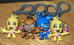 Lot of 4 Five Nights at Freddy's Backpack Hangers 1.5" Tall FNAF Keychain Clip - Picture 1 of 12