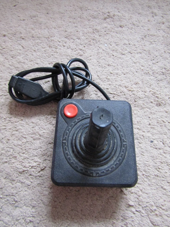 Atari 2600 Original Vintage Controller - Image 1 of 2