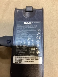 Dell 90W AC Power Adapter -DP/N: GX808 - PA-10 Family / 0GX808 / FA90PS0-00 - Picture 1 of 3