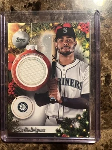 2025 Topps Holiday - Reliquias Julio Rodríguez #PR-JRO (MEM) - Imagen 1 de 2