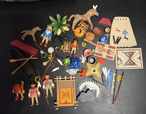 (RETIRED) Vintage Playmobil 3733 Camp Indian Western Teepee Klicky West With Box - Picture 1 of 7
