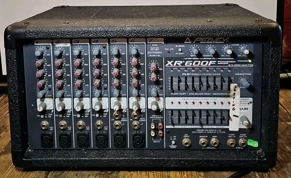 Peavey XR 600F Stereo Powered Mixer - Black Powers On! - Image 1 of 4