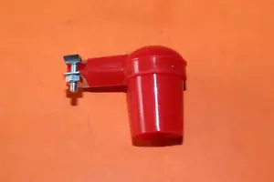 TAPA DE BUJÍA DE GOMA ATORNILLADA ROJA KLG RÉPLICA CORTADORA DE MOTO PRUEBAS DE COLECCIÓN - Imagen 1 de 1