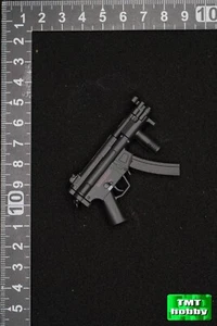 1:6 Scale Present Toys PT-sp62 Police Robot - MP5K Submachine Gun - Picture 1 of 2