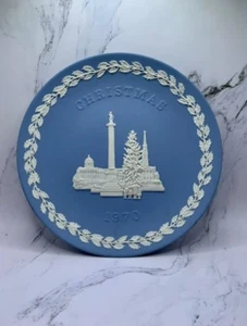 Vintage WEDGWOOD BLUE JASPERWARE Christmas 1970 Annual Plate Trafalgar Square - Picture 1 of 6