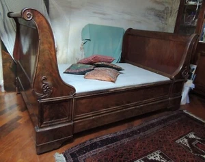 Letto a Barca Carlo X in mogano scolpito, epoca metà diciannovesimo secolo - Foto 1 di 10