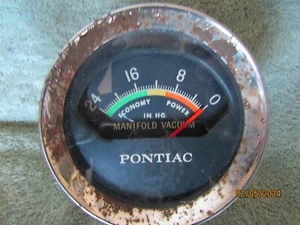 1960s PONTIAC MANIFOLD VACUUM GAUGE CONSOLE MOUNT GTO BONNEVILLE 64 65 RAT ROD - Picture 1 of 8