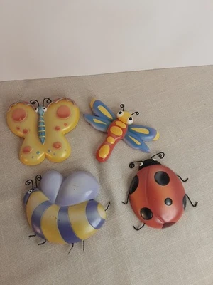 Juego De 4 Placas De Pared De Madera Pintadas De Colección 2003 Por Art Americana 3 1/2 Alto Foto 1 de 4