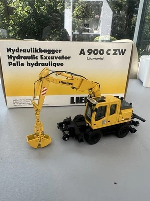 Excavadora de riel de carretera A 900 Liebherr 1/50 Foto 1 de 3
