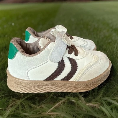 Tênis de skate esportivo infantil tamanho 25 verde creme marrom scooter esportivo - Imagem 1 de 4