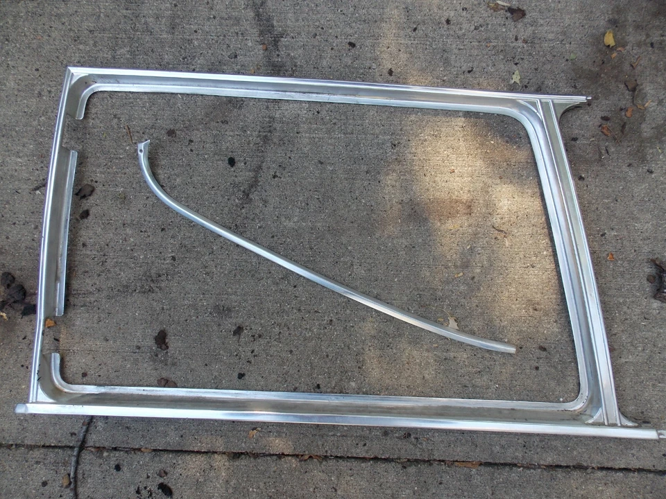 Buick Opel 1600 Sports Wagon 1971 1972 vidrio lateral moldura envolvente izquierda 72 Foto 1 de 4