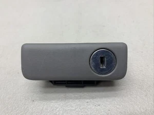 2004-2010 TOYOTA SIENNA 2003-2009 4RUNNER GLOVE BOX DOOR LATCH LOCK HANDLE - Picture 1 of 9