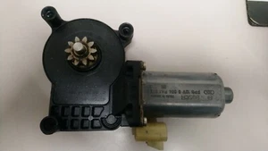 2005 Mercedes Benz ML Left / Front Window Motor 990407-101 - Picture 1 of 3