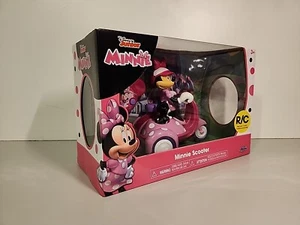 Minnie Mouse Scooter R/C - Picture 1 of 8