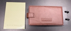LEVENGER BRAUN LEDER REISEN Circadex Tasche Adressbuch 49 Seiten NEU - Bild 1 von 4