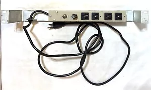 PANEL DE DISTRIBUCIÓN DE ENERGÍA PARA RACK DE 19 PULGADAS 4 ENCHUFES - Imagen 1 de 2
