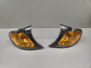 NEW GENUINE TYC BMW E46 SED TOUR LCI TURN INDICATOR FRONT PAIR 7165847 & 7165848 - Picture 1 of 14