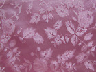 Brocart rose mauve tissu floral satiné jacquard par la cour 44" de large