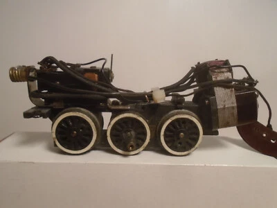 VINTAGE AMERICAN FLYER S GAUGE COMPLETE 6 WHEEL DRIVE MOTORZED CHASSIS W/REVERSE - Image 1 of 4