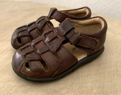 Сандалии Stride Rite для мальчиков Harper размер 5 Вт кожа коричневые - Изображение 1 из 4
