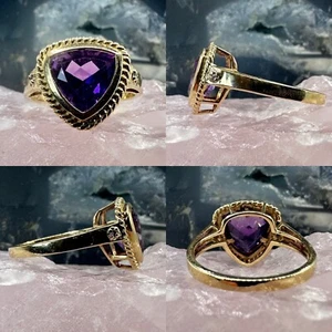 Amethyst Trillion Cut Vintage 10K Yellow Gold Ring Size 7 - Picture 1 of 5