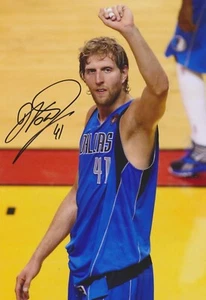 Dirk Nowitzki Original Signed Photo 20x30cm - Picture 1 of 1
