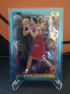 TYSON CHANDLER ROOKIE Card 2001-02 TOPPS CHROME #130 CHICAGO BULLS  - Image 1 of 2