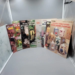 Vintage Plastic Canvas Pattern Book Lot Tissue Box Kitchen Basket Tote 80s Craft - Picture 1 of 13