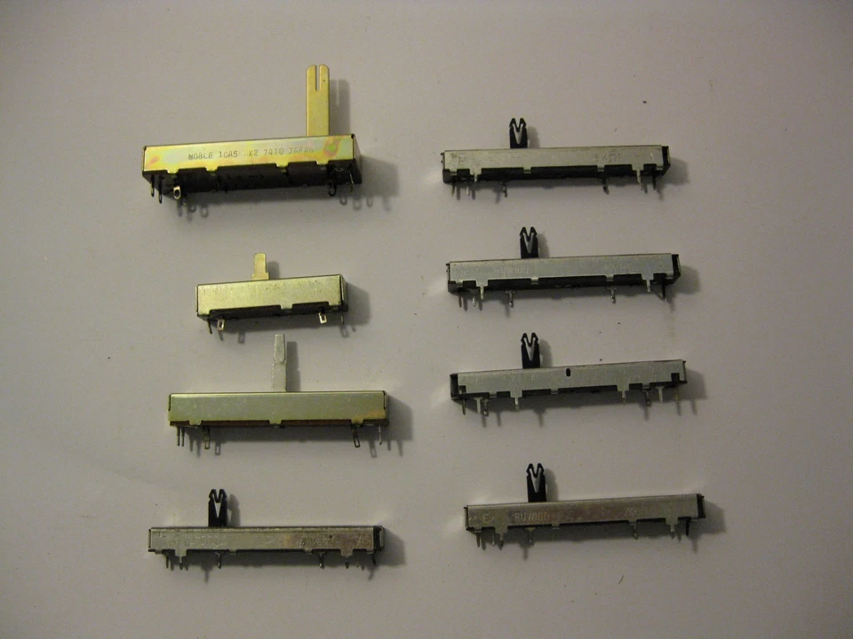 Konvolut Schieberegler Potentiometer Ruwido und Alps - Bild 1 von 1