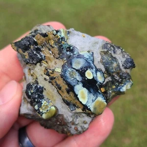 PRINCE MINE VARISCITE & CHALCOSIDERITE ROUGH BLACK MATRIX 73.9 GRAMS - Picture 1 of 6