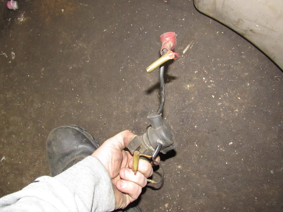 Kawasaki KZ400 1975 relé de arranque solenoide Foto 1 de 1