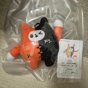 Gmmtv FirstKhaotung Puppe Plüsch Schlüsselanhänger mit Karte selten - Bild 1 von 1