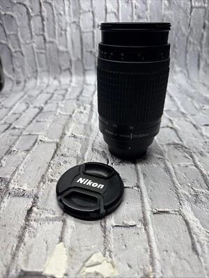 Nikon Nikkor AF 70-300mm f/1:4-5.6 G Lens Black READ - Image 1 of 4