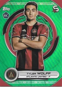 2024 Topps Superstars MLS TYLER WOLFF RC lámina verde poco común -ATLANTA UNITED- - Imagen 1 de 1