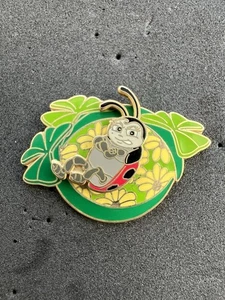 Prendedor giratorio Ladybug Boogie con titular de pase de Disney A Bug's Life Land Francis - Imagen 1 de 2