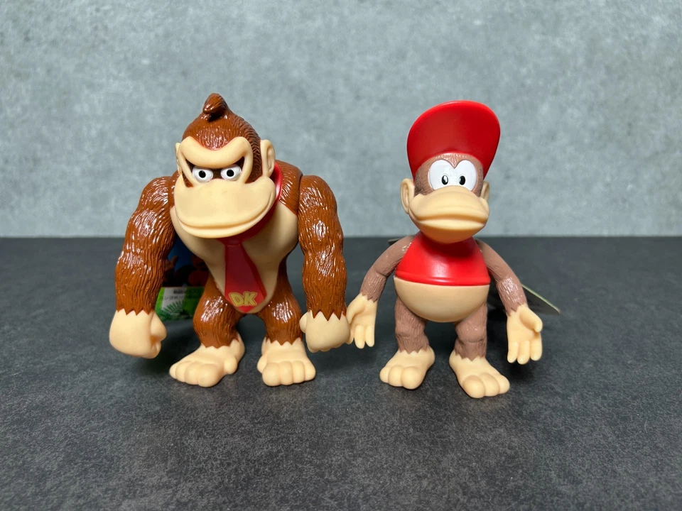 Takara 1999 Donkey Kong & Diddy 4" Sofubi Figura Vinilo Familia Burro Con Etiqueta Foto 1 de 4