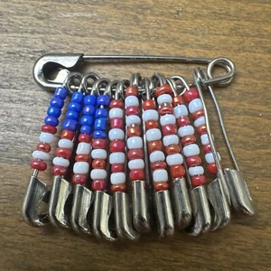 Vintage Handmade Beaded Safety Pin American Flag Brooch Pin - Picture 1 of 6