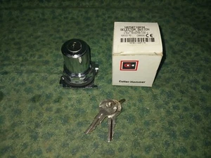 NEW Cutler-Hammer 3 Position Maintained Key Switch # 10250T16634 (27933-G6) - Picture 1 of 4