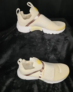 NIKE PRESTO EXTREME (SE) Beige & Gold Size 6Y 870022-008 Slip On Pre-Owned - Picture 1 of 10